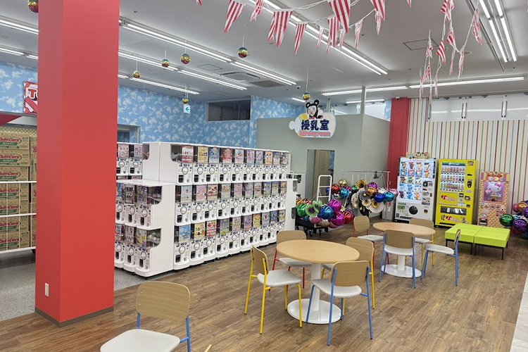 ガチャ・カフェスペース